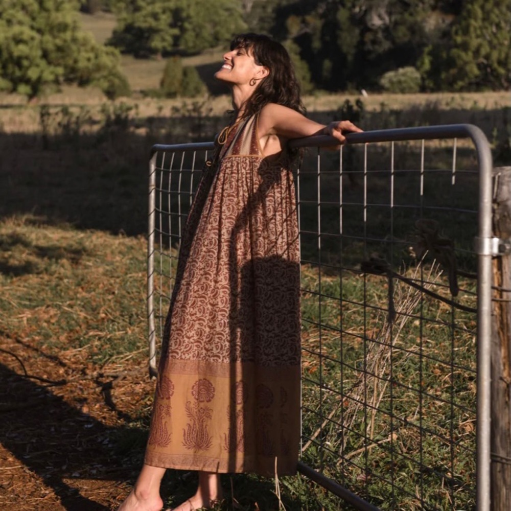 NEW Daughters of India - Aanah Dress - Walnut - Picture 3 of 7